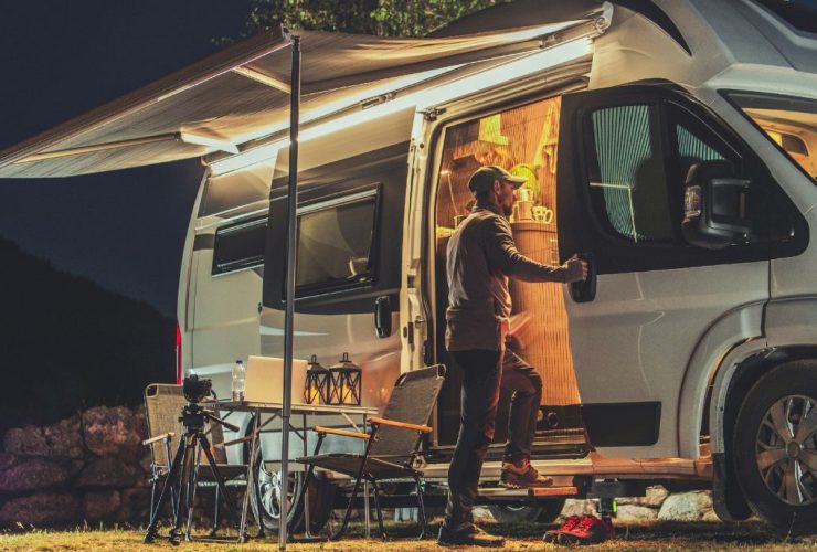 27 Things You Need To Free-Camp Like A Pro