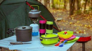 28 Awesome Camping Crockery Sets You’ll Love If You Hate The Boring White & Blue Options