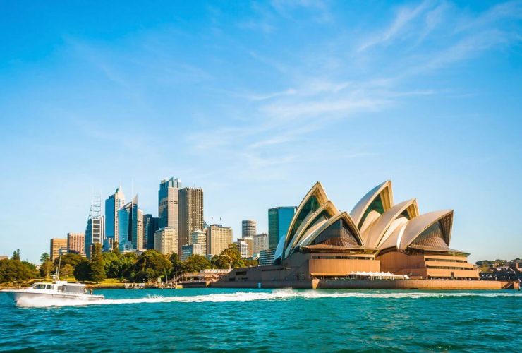 100 Spots You Can’t Miss On Your Big Lap Around Australia