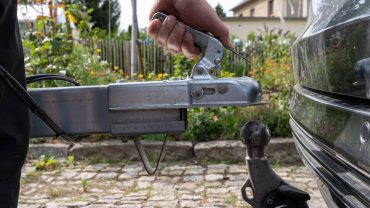 The Complete Buyers Guide To Caravan Weight Distribution Hitches
